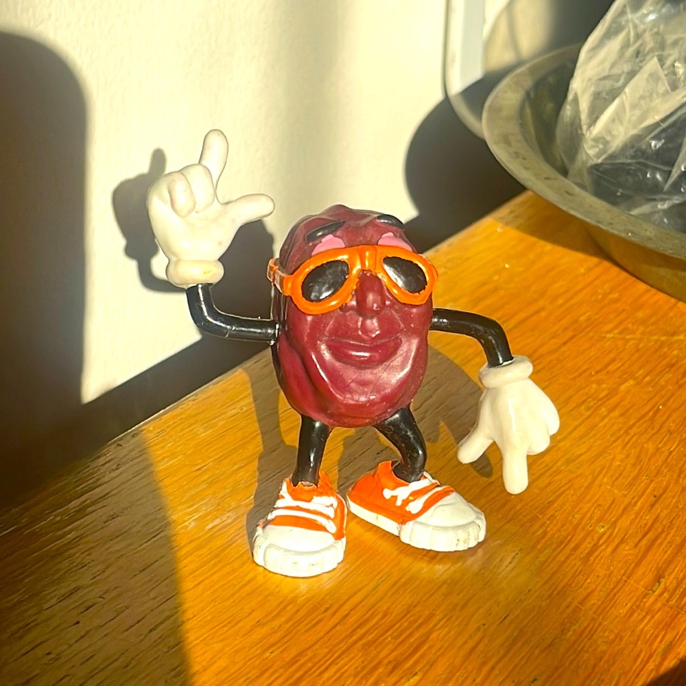 1987 The California Raisins vintage figurine